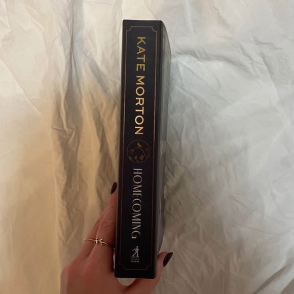 *BRAND NEW* Historical Fiction Book: Homcoming by Kate Morton - Picture 2 of 4
